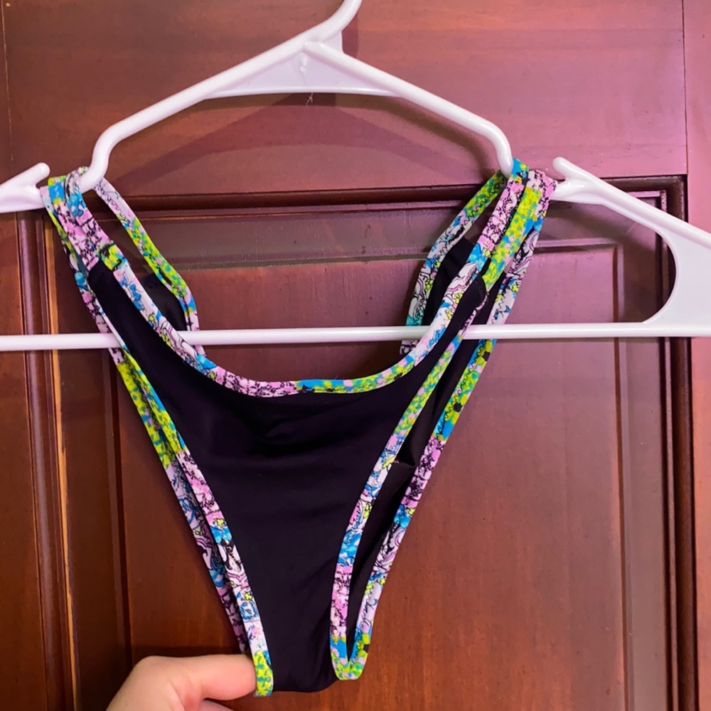 VS bikini bottoms